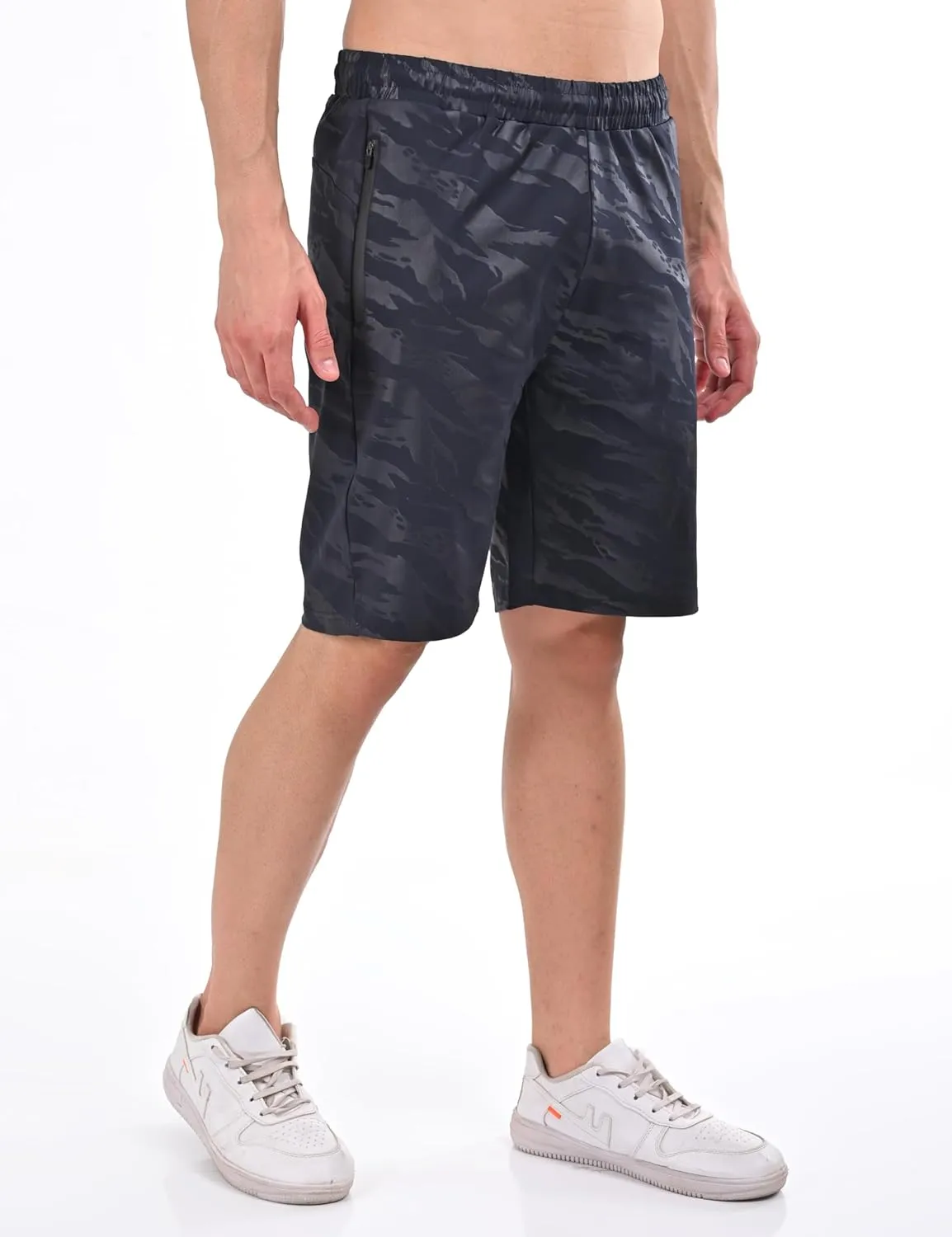 VIROH Men's Camouflage Athletic Shorts with Quick-Dry Fabric, Zipper Pockets, Shorts