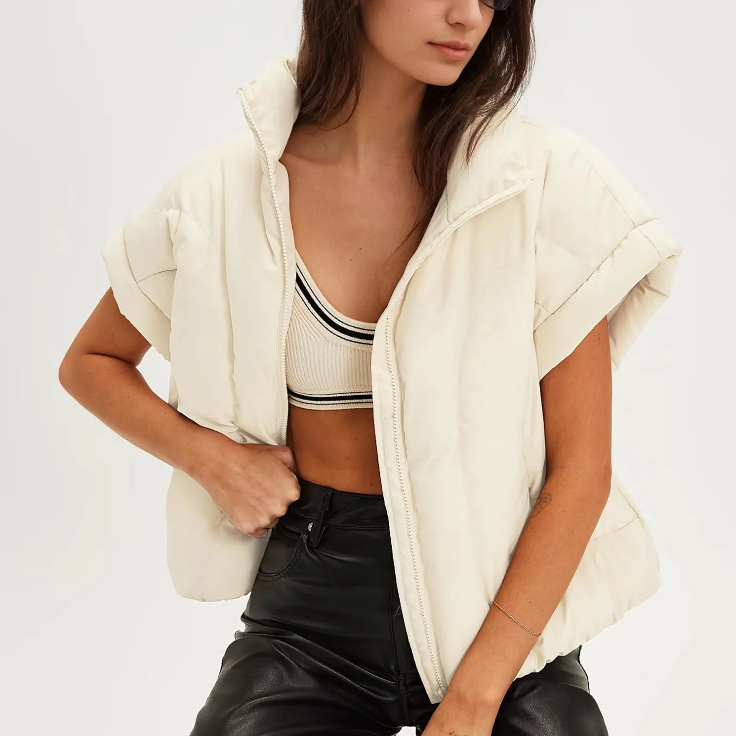 Womens Cropped Puffer Vest Oversized Padded Jackets Stand Collar Cap Sleeve Zip Up Vest Coat Winter Outfits