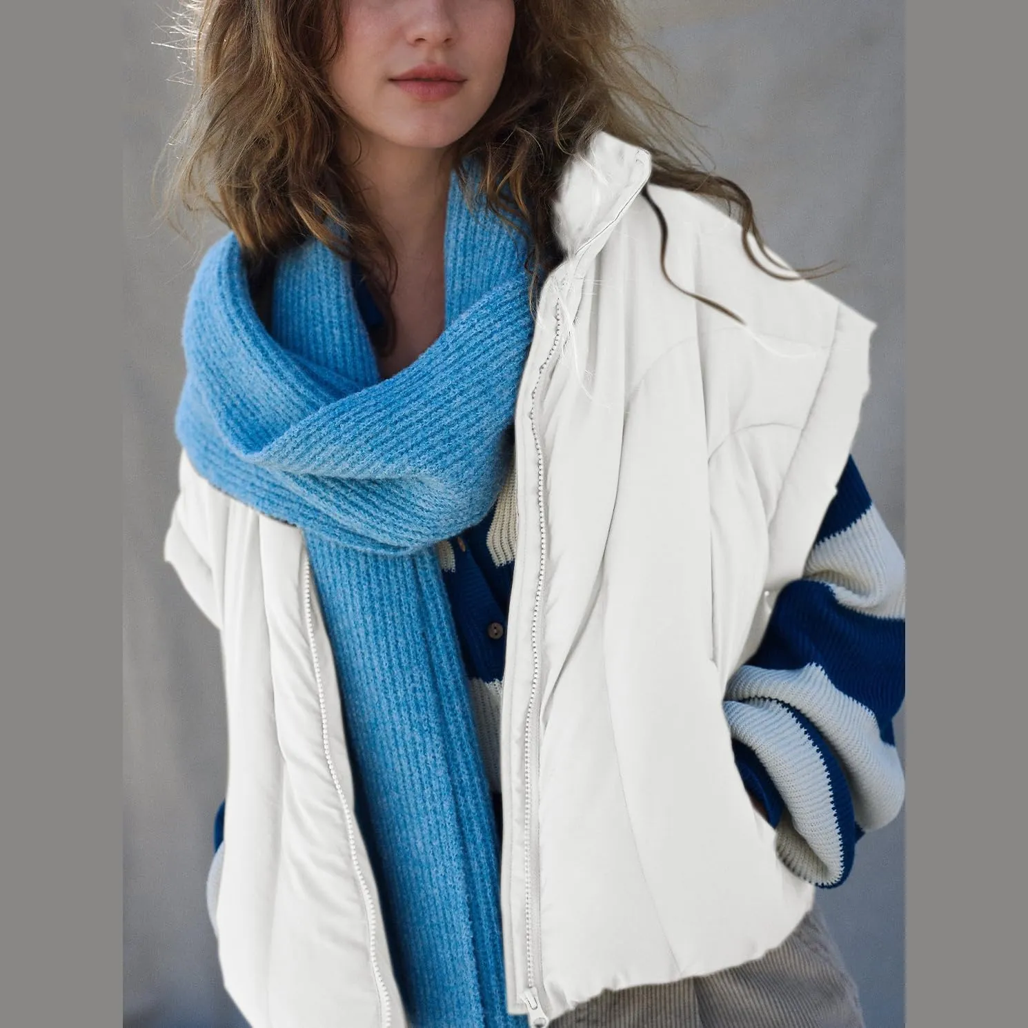 Womens Cropped Puffer Vest Oversized Padded Jackets Stand Collar Cap Sleeve Zip Up Vest Coat Winter Outfits