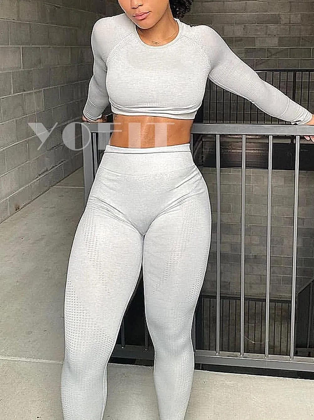 Women's Workout Outfit 2 Pieces Seamless High Waist Yoga Leggings with Long Sleeve Crop Top Gym Clothes Set
